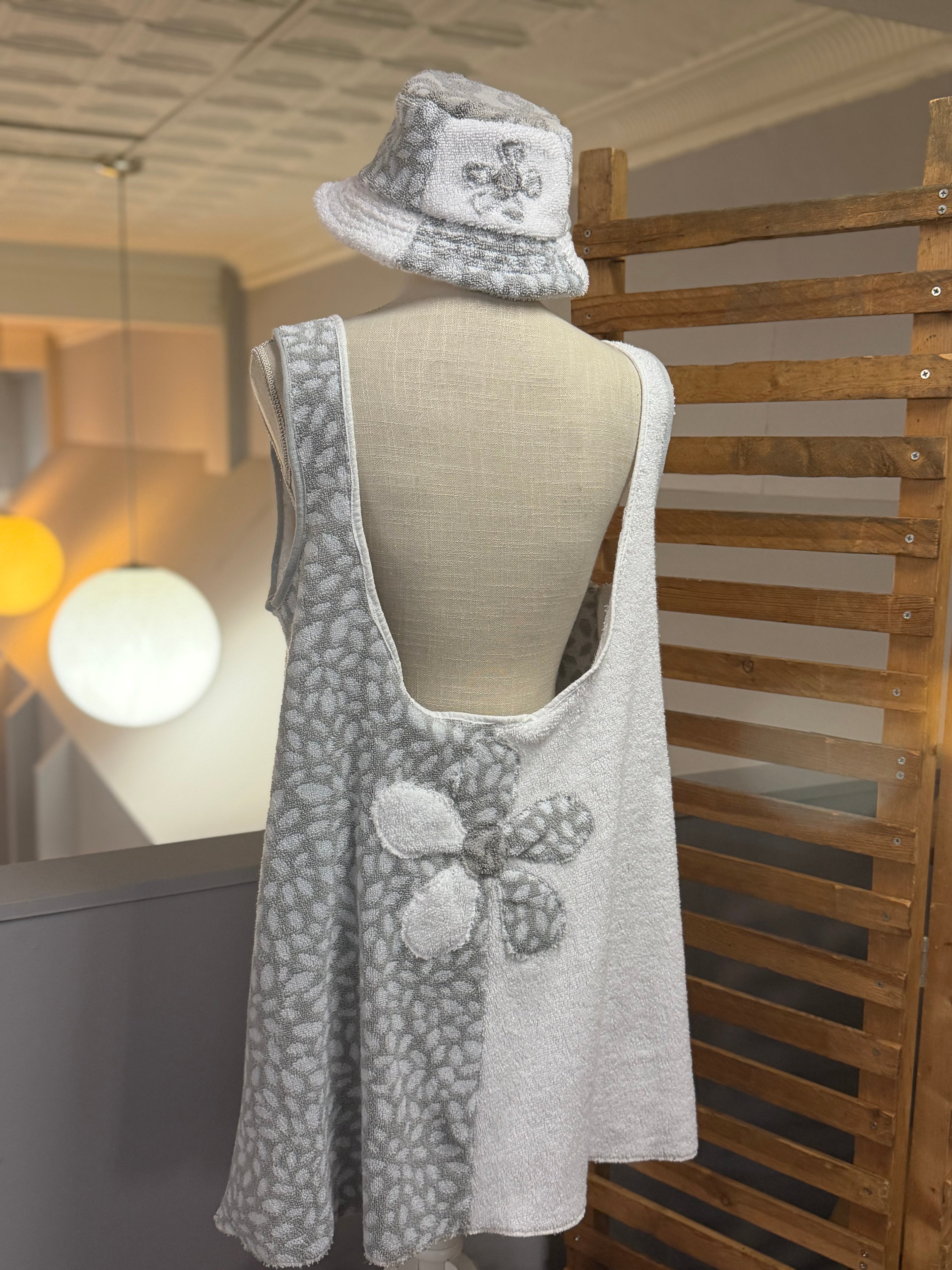 White-Gray Towel Dress L